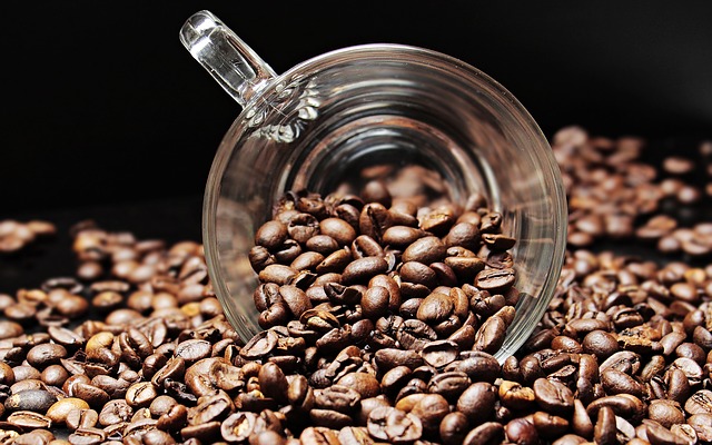 消費税　10%　対象　コーヒー　軽減税率
